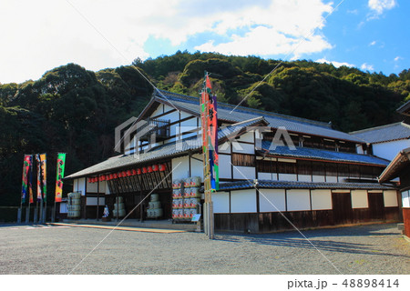 【香川県】　四国金毘羅歌舞伎大芝居　「金丸座」 48898414