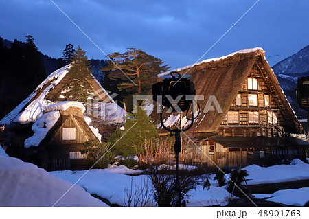 白川郷ライトアップ 明善寺郷土館（岐阜県 大野郡 白川村） 48901763