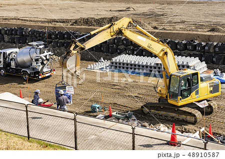 河川の災害復旧工事 河川の災害復旧工事 48910587