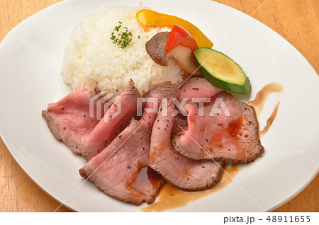 ローストビーフライス 48911655