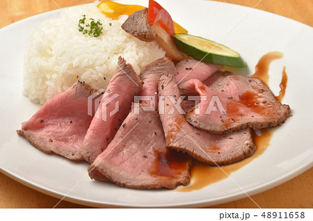 ローストビーフライス 48911658
