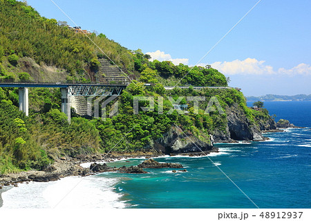 静岡　熱海　海岸　海 48912937