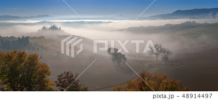Autumn fog in valley 48914497