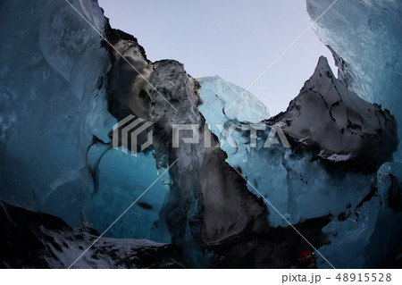 アイスランド・氷の洞窟(ヴァトナヨークトル) アイスランド・氷の洞窟(ヴァトナヨークトル) 48915528