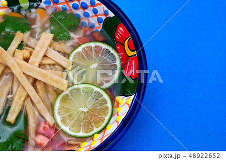 ソパ・デ・リマ sopa de lima (メキシコ料理) ソパ・デ・リマ sopa de lima (メキシコ料理) 48922652