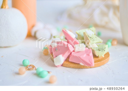 Strawberry and lime chocolate Strawberry and lime chocolate 48930264