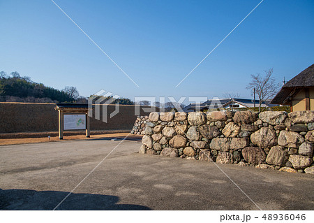 楽山園　中門付近　日本庭園　群馬県甘楽町　 48936046