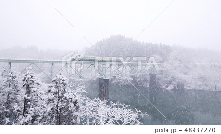 福島県只見線の鉄道 48937270