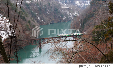 福島県只見線の鉄道 48937337