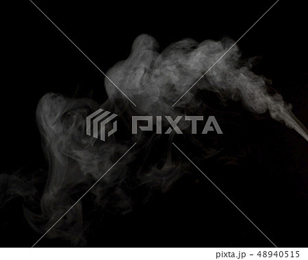 加湿器からでるスチーム 48940515