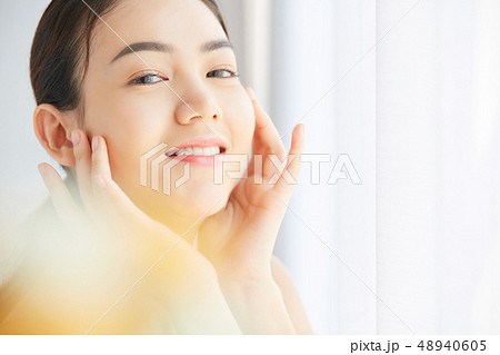女性　ビューティー 48940605