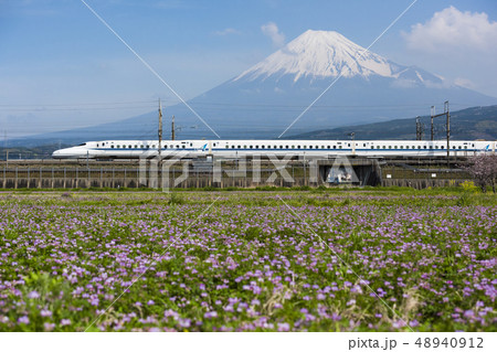 東海道新幹線　N700A 富士山 48940912