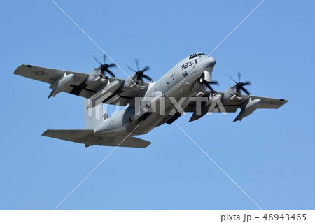 アメリカ海兵隊の空中給油機KC-130J 48943465