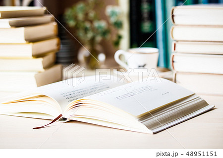 本 書籍 書物 読書 本 書籍 書物 読書 48951151