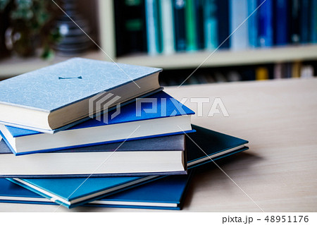 本 書籍 書物 読書 48951176