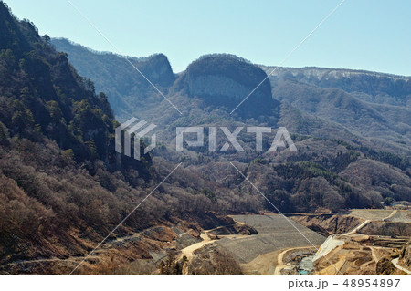 【群馬県】奇岩・丸岩城 丸岩（八ッ場ダム建設地） 48954897