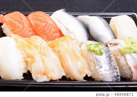 おいしいお鮨 48956871