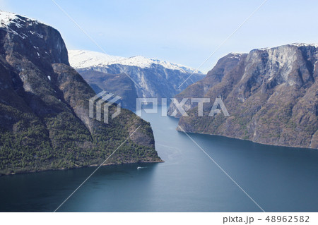 フィヨルド ノルウェーの 水 48962582