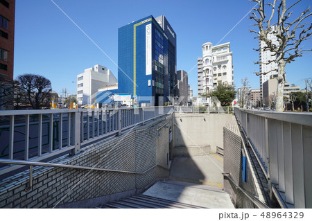 日本の東京都市景観 乃木坂駅などを望む 48964329