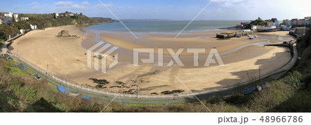 Carmarthen Bay and Tenby beach - Wales Carmarthen Bay and Tenby beach - Wales 48966786