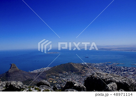 ケープタウン(南アフリカ) 48971114