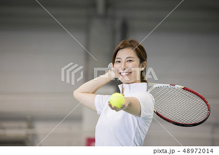 テニススクールイメージ 若い女性 テニススクールイメージ 若い女性 48972014