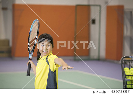 キッズテニススクール　練習シーン 48972397