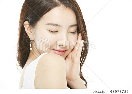 女性　ビューティー 48978782