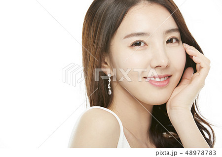 女性　ビューティー 48978783