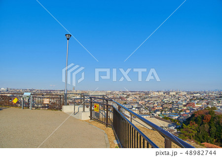 神奈川県川崎市多摩区生田配水池展望台と北東方面眺望 神奈川県川崎市多摩区生田配水池展望台と北東方面眺望 48982744