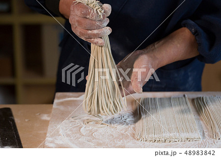 そば打ち職人　蕎麦屋 48983842