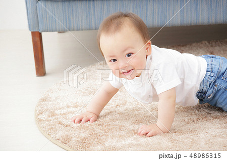 赤ちゃん 男の子 赤ちゃん 男の子 48986315