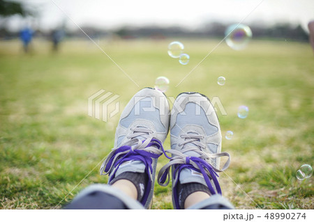 公園ピクニック 48990274