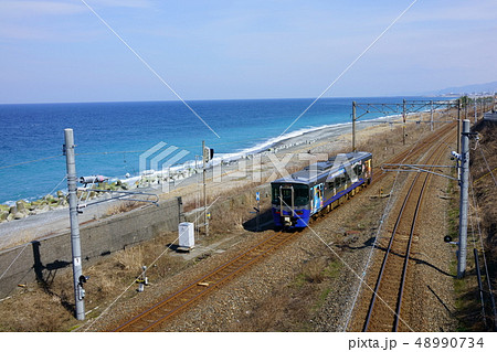 日本海ひすいライン：気動車　　糸魚川市 48990734