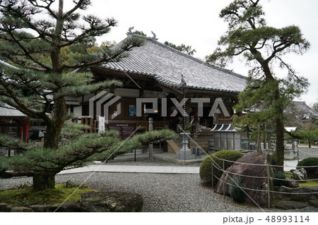 【四国八十八ヶ所】第六十七番 大興寺の境内と本堂 香川県三豊市 【四国八十八ヶ所】第六十七番 大興寺の境内と本堂 香川県三豊市 48993114