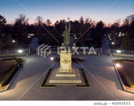 Stefan cel mare monument 48993655