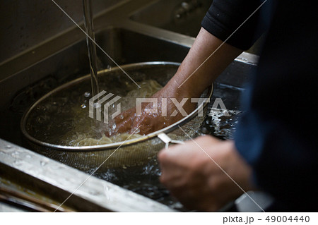 そば打ち職人 蕎麦屋 そば打ち職人 蕎麦屋 49004440