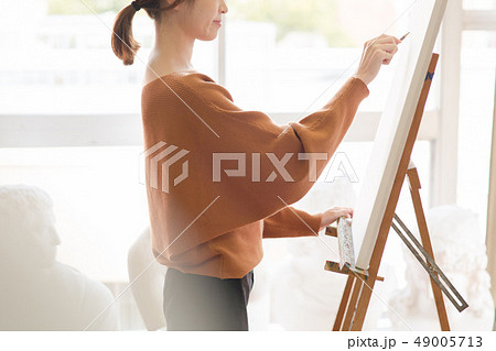 美術アトリエ 人物画 デッサン 美術アトリエ 人物画 デッサン 49005713