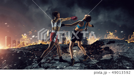 Girls boxing outdoor 49013592