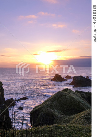 霧多布岬の夜明け 49018189