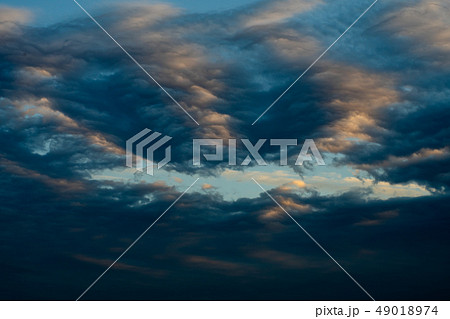 黒い雲 49018974