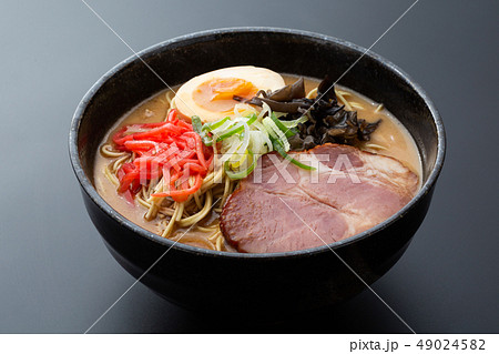 とんこつラーメン とんこつラーメン 49024582