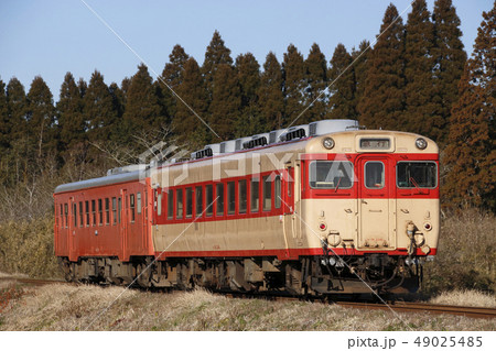 いすみ鉄道の急行列車（キハ52+キハ28） 49025485