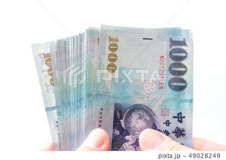 1000 New Taiwan Dollar bill.新台幣,鈔票,現金,手持,薪水,錢,台幣 49028249