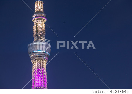 夜景 東京スカイツリー特別ライティング バービーをイメージしたピンクカラー 夜景 東京スカイツリー特別ライティング バービーをイメージしたピンクカラー 49033649