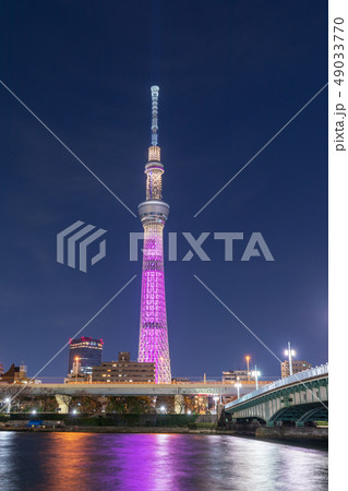 夜景 東京スカイツリー特別ライティング バービーをイメージしたピンクカラー 夜景 東京スカイツリー特別ライティング バービーをイメージしたピンクカラー 49033770
