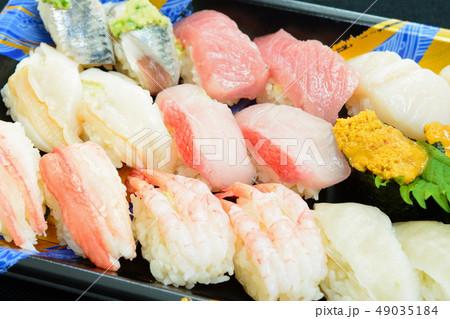 美味しいお鮨盛り合わせ 49035184