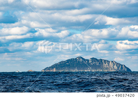 神宿る島冬の沖ノ島【福岡県】 49037420
