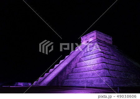 メキシコの遺跡、ピラミッド 49038606