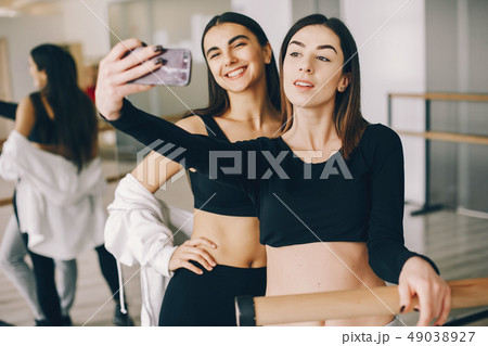 beautiful girls 49038927